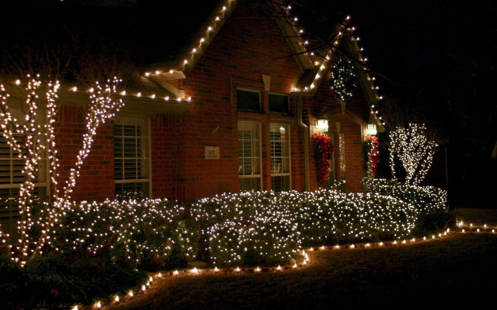 Outdoor Christmas Lights 2023: 16 Ideas | ZTNews