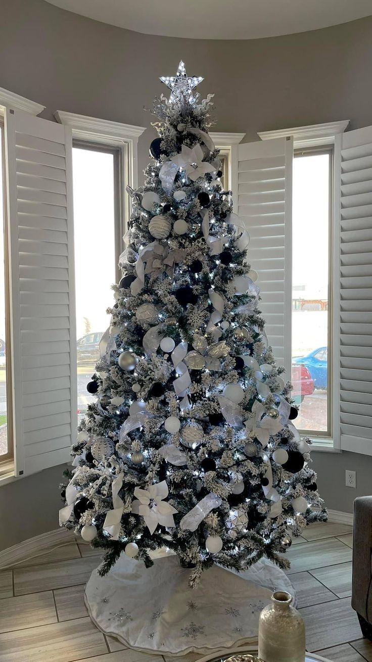 White Christmas Light Tree 15 Ideas 2023 | ZTNews