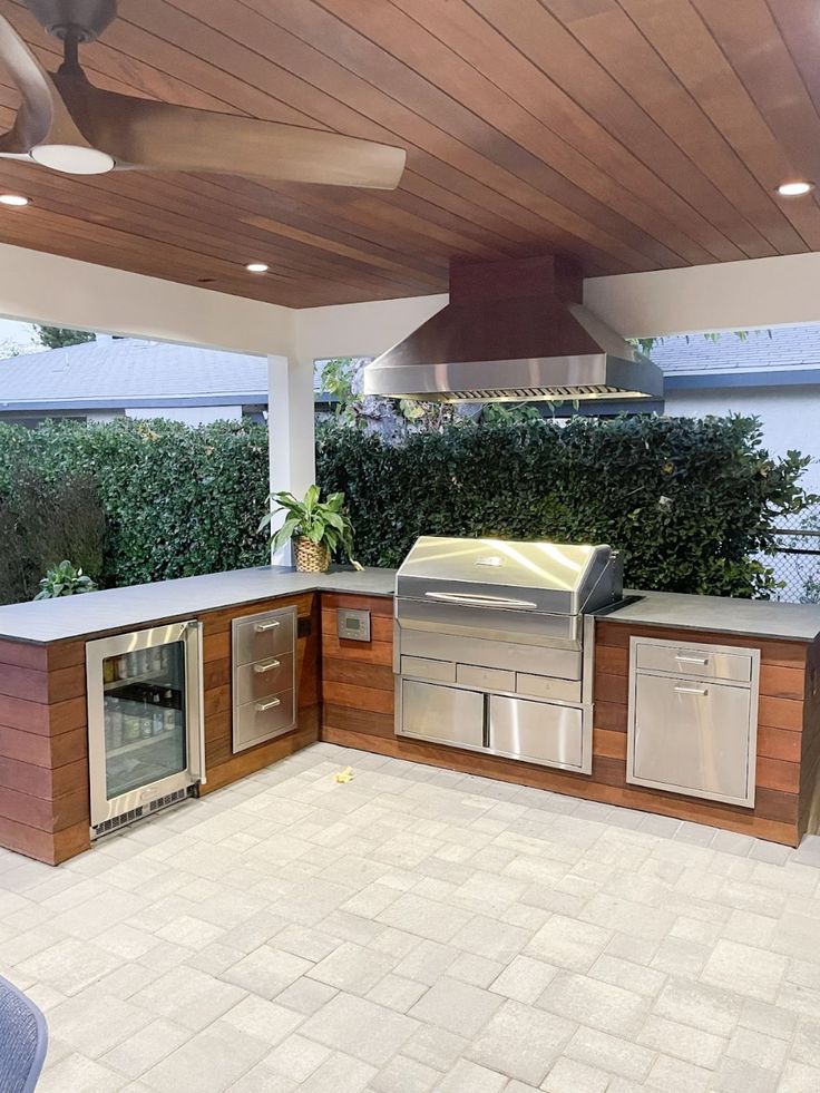 4 Outdoor Kitchen Design Styles Explained 